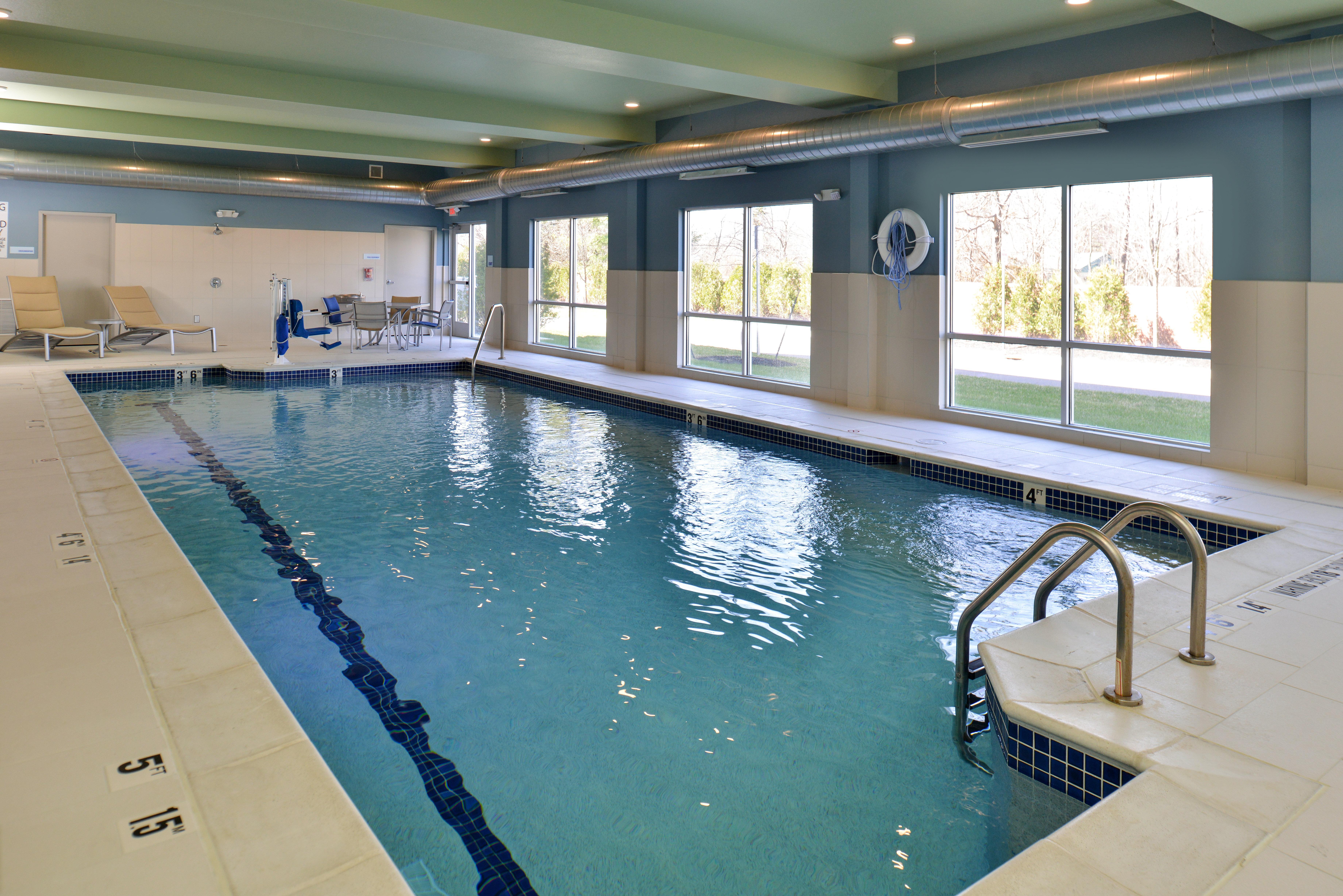 Holiday Inn Express & Suites Farmington Hills - Detroit By Ihg Ngoại thất bức ảnh