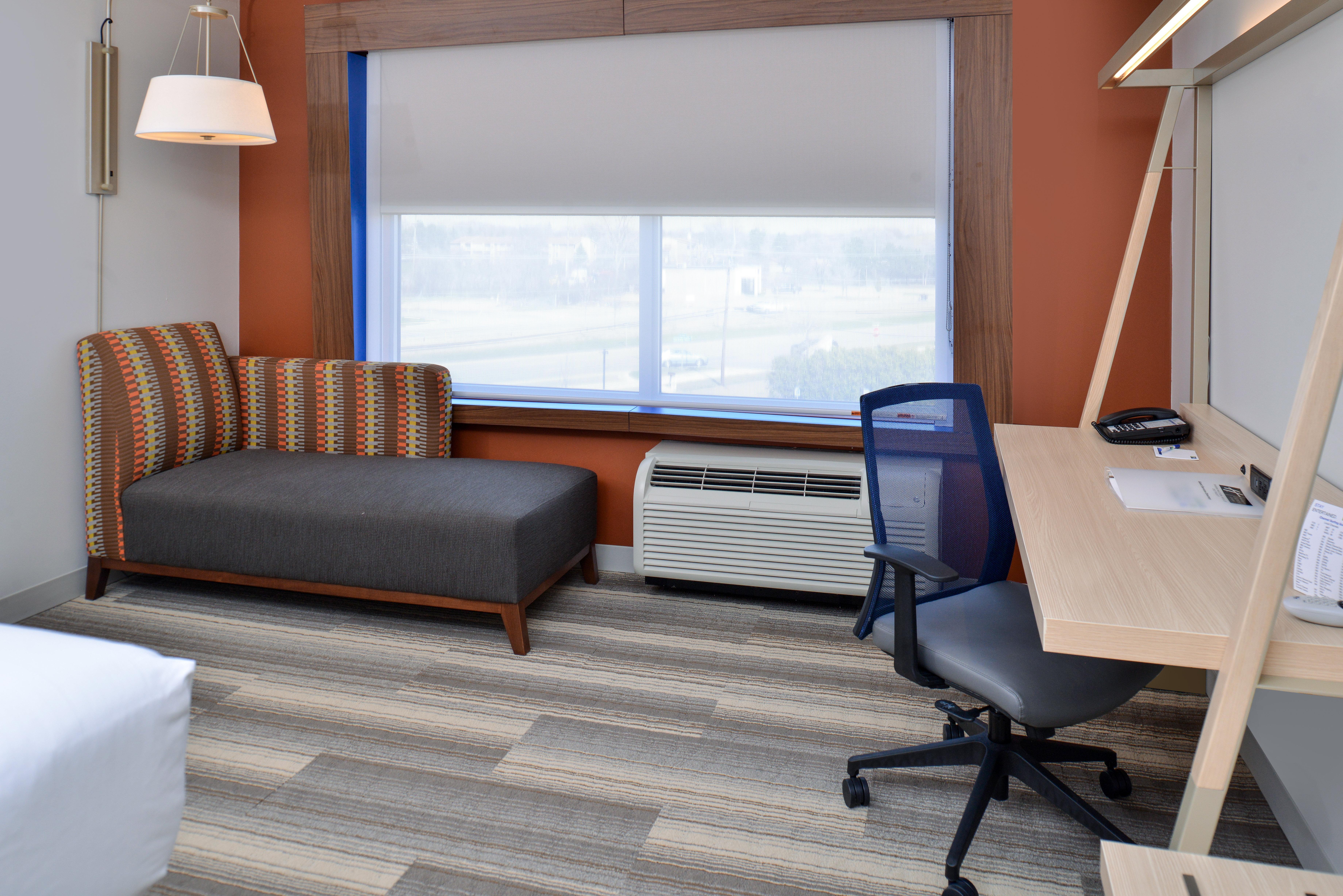 Holiday Inn Express & Suites Farmington Hills - Detroit By Ihg Ngoại thất bức ảnh